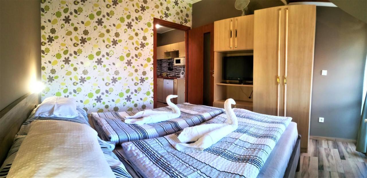 Fortuna Apartman Hajduszoboszlo Bagian luar foto