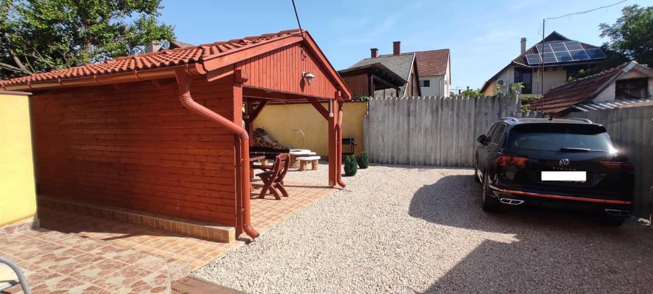 Fortuna Apartman Hajduszoboszlo Bagian luar foto