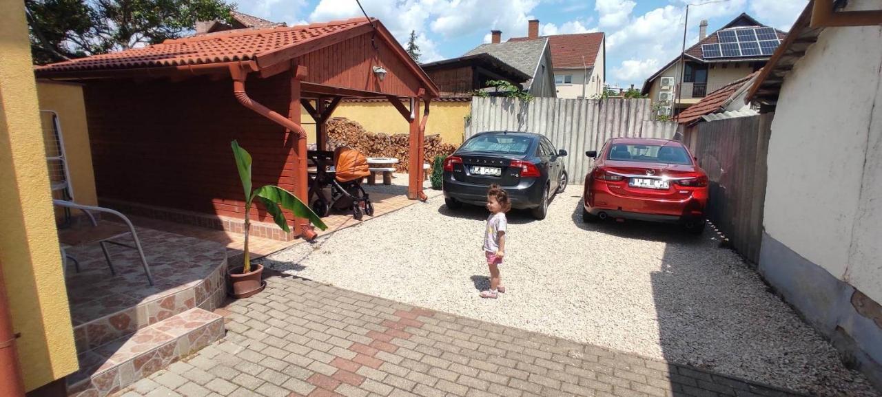 Fortuna Apartman Hajduszoboszlo Bagian luar foto