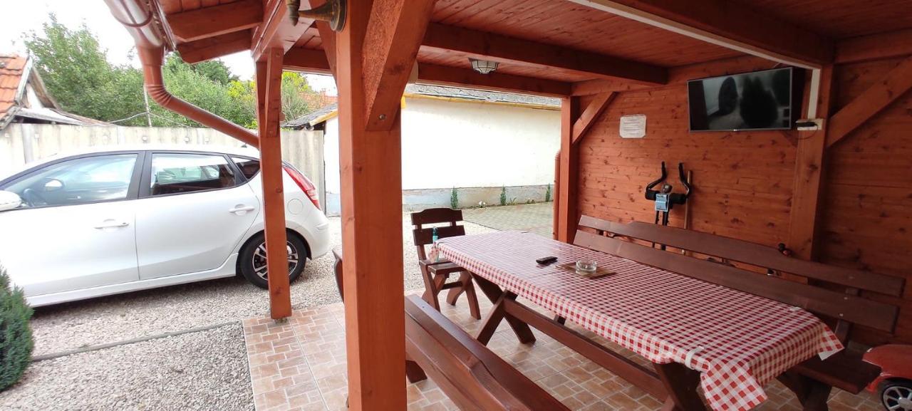 Fortuna Apartman Hajduszoboszlo Bagian luar foto